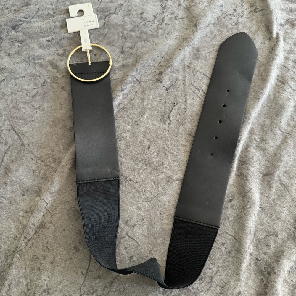 Black Leather Belt with Silver Buckle - Picture 2 of 2